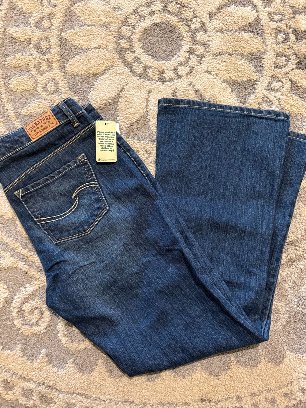 Signature Levi Strauss Womens 12.5 Plus Flare Jeans Dark Wash Stretch Denim